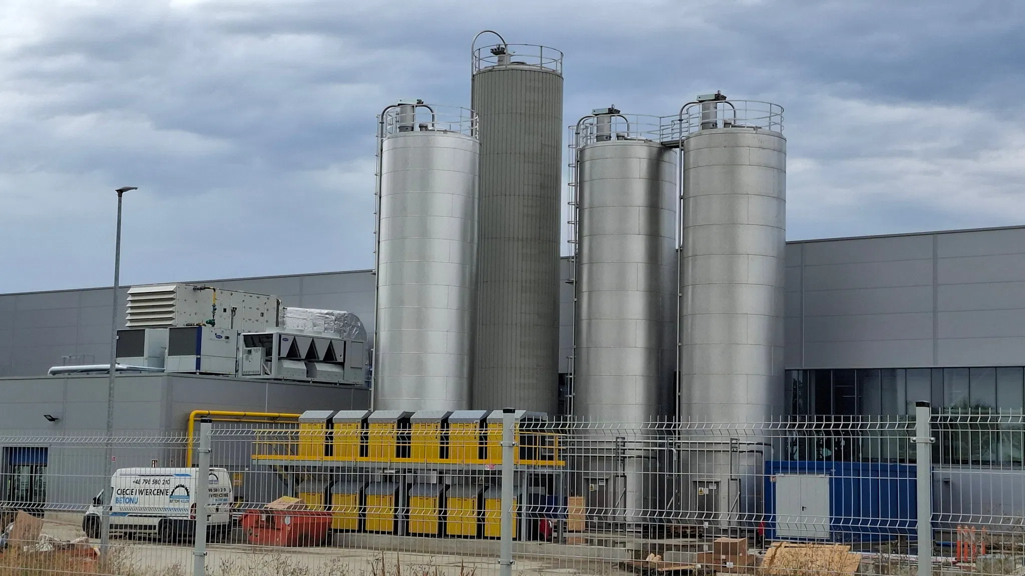 Silosy z aluminium i stali nierdzewnej